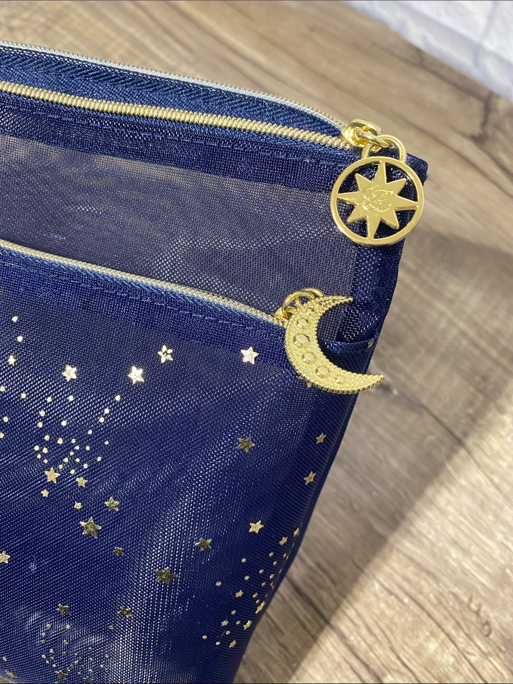 Estee Lauder Navy Cosmetic Pouch with Gold Star Print - Picture 2 of 7